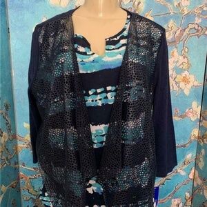 Peter Nygard L Laser Cut Faux Leather Crop Shrug